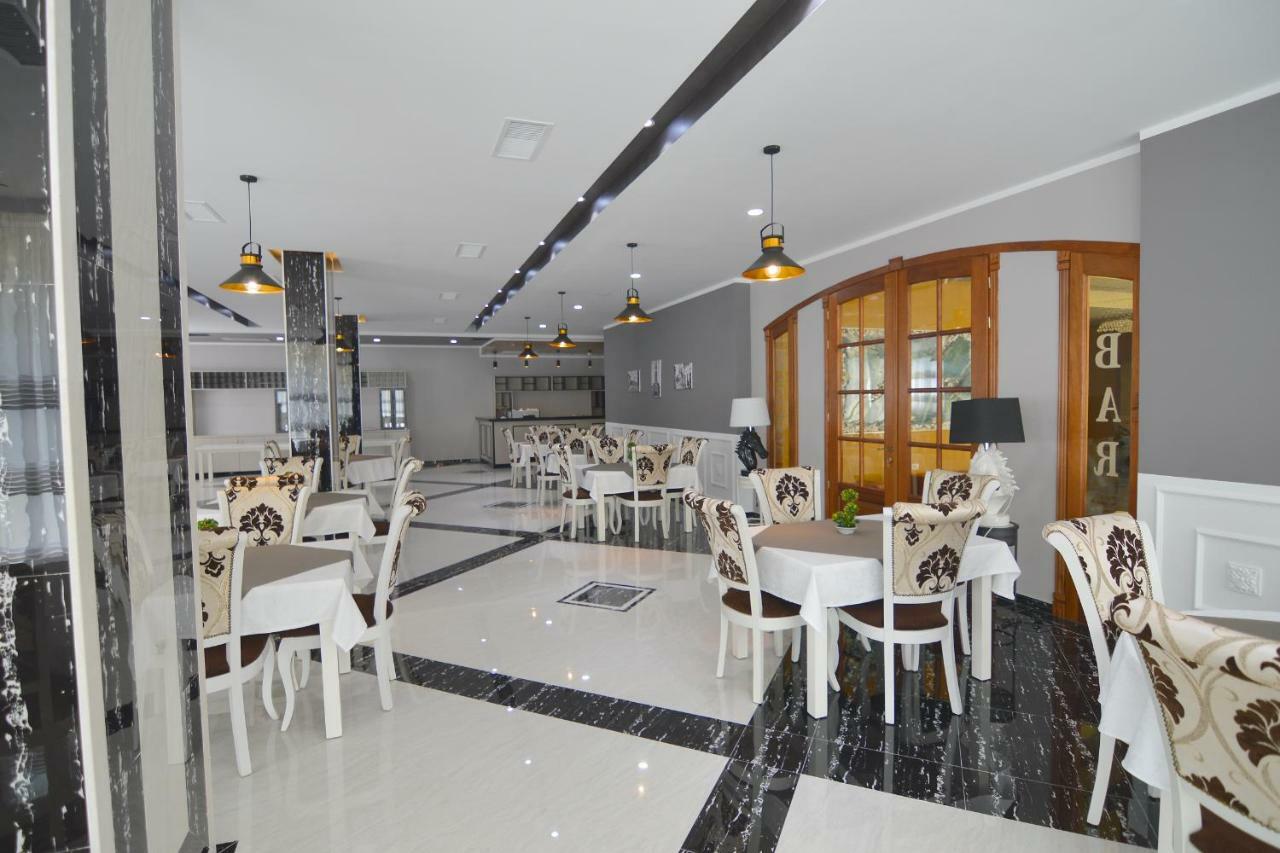 Vlorë Monte Mare Hotel מראה חיצוני תמונה